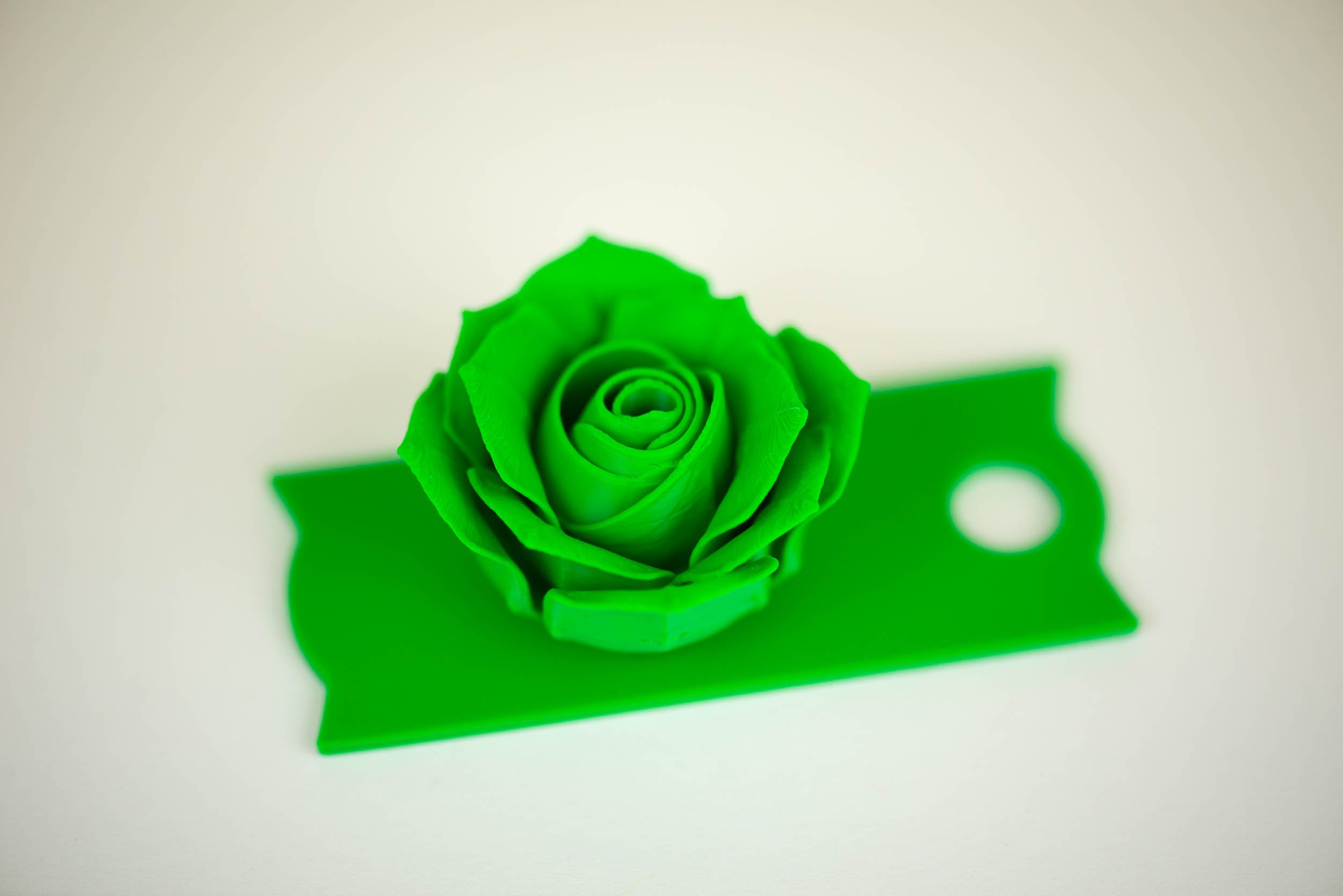 Stanley rose topper made for 40oz (original or dupe). printed in PLA