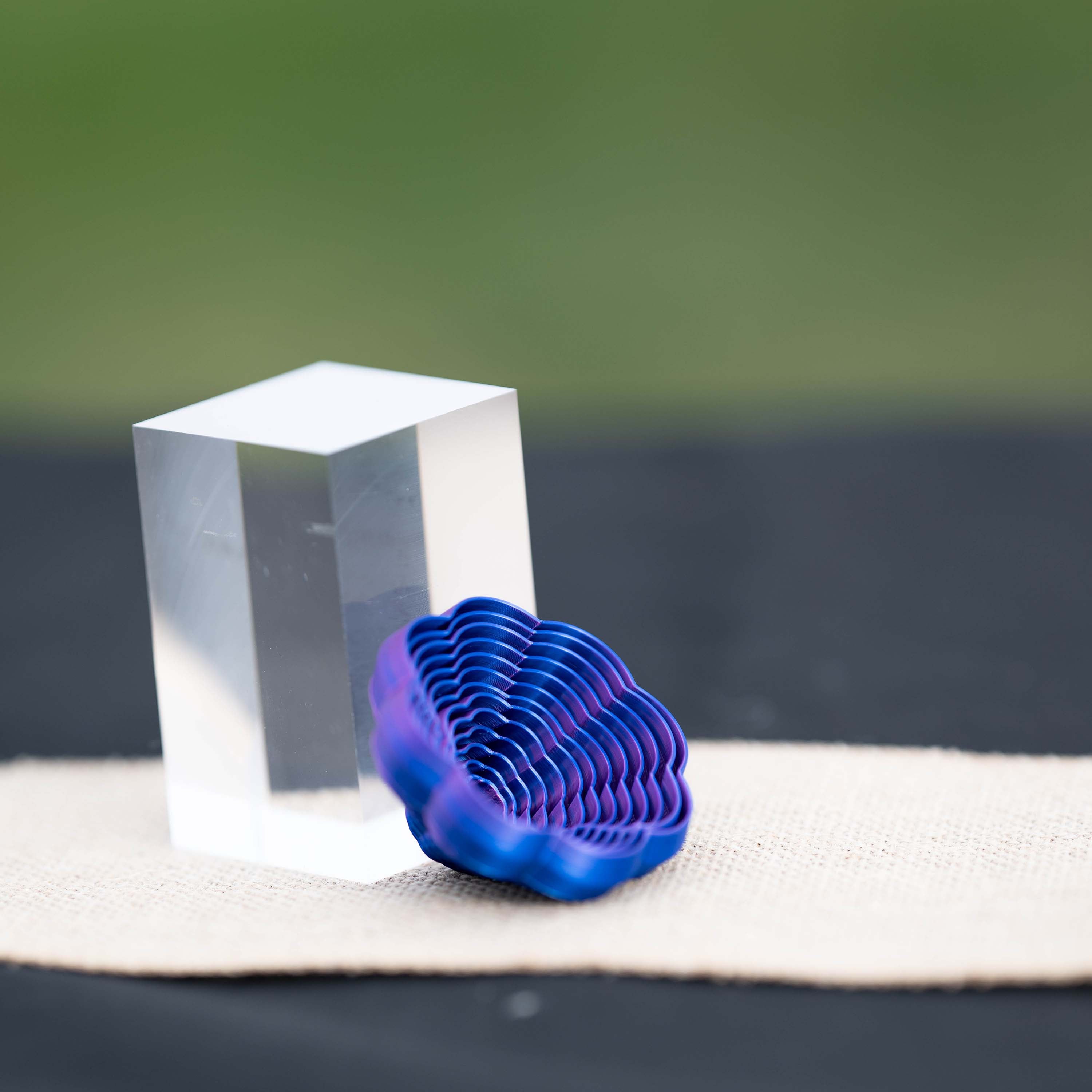 3D FIDGET FLOWER (MEDIUM)